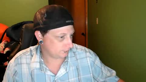 edwardaims_2please online show from June 8, 2:34 am