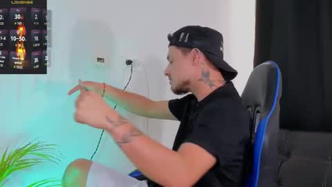 Edward Ross online show from January 8, 7:52 pm