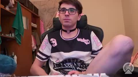 Alex online show from June 18, 9:42 pm
