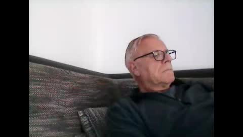 Snapshot of eisbaer1957 chatting on December 20, 1:11 pm eisbaer1957 online show from December 20, 1:11 pm