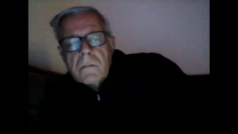 Snapshot of eisbaer1957 chatting on February 22, 7:21 pm eisbaer1957 online show from February 22, 7:21 pm