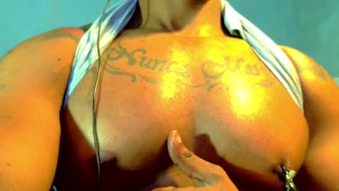 el_vecino_m online show from June 9, 6:26 am
