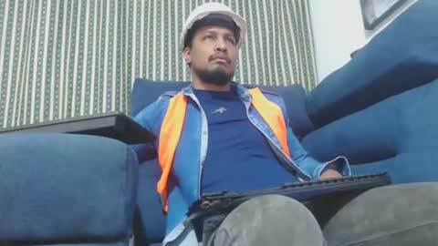 Snapshot of elcaballeroblack chatting on September 13, 7:04 pm elcaballeroblack online show from September 13, 7:04 pm
