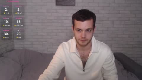 Snapshot of electric_smile chatting on January 12, 8:36 pm Alex online show from January 12, 8:36 pm