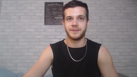 Snapshot of electric_smile chatting on January 14, 7:00 pm Alex online show from January 14, 7:00 pm