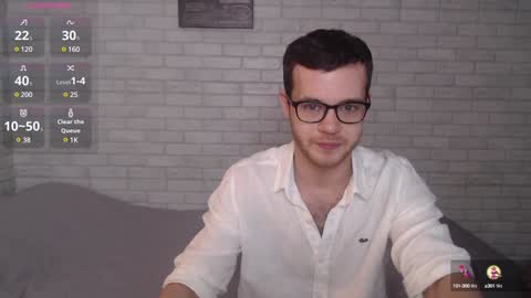 Snapshot of electric_smile chatting on January 11, 11:45 am Alex online show from January 11, 11:45 am
