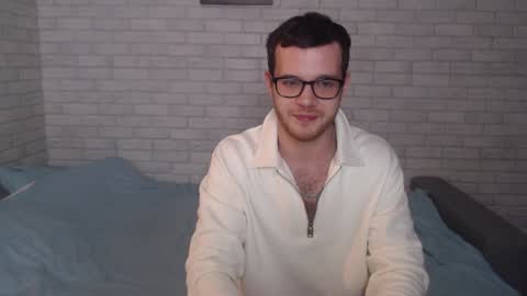 Snapshot of electric_smile chatting on January 19, 8:41 pm Alex online show from January 19, 8:41 pm