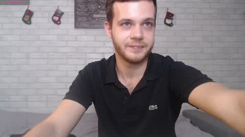Snapshot of electric_smile chatting on January 8, 10:16 pm Alex online show from January 8, 10:16 pm