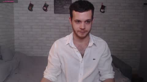 Snapshot of electric_smile chatting on January 9, 2:40 pm Alex online show from January 9, 2:40 pm