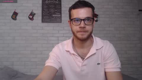 Snapshot of electric_smile chatting on December 31, 4:14 pm Alex online show from December 31, 4:14 pm