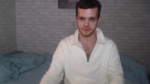 Snapshot of electric_smile chatting on January 18, 8:40 pm Alex online show from January 18, 8:40 pm