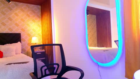 Elian online show from March 14, 2:35 pm