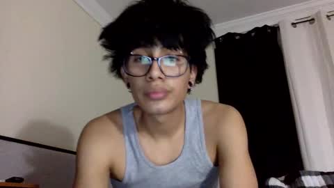 eliasssandres online show from November 19, 4:01 am