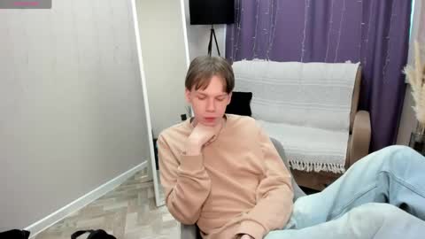 eliotmars online show from June 3, 2:33 pm