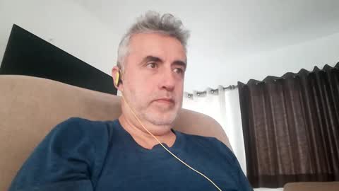 Snapshot of elmejorfvb2 chatting on February 16, 1:27 pm fer online show from February 16, 1:27 pm
