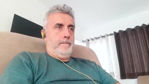 Snapshot of elmejorfvb2 chatting on February 14, 3:26 pm fer online show from February 14, 3:26 pm