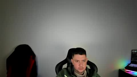 Elmer online show from February 4, 10:34 pm