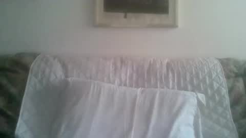 Snapshot of elmo191271 chatting on October 12, 9:47 am elmo191271 online show from October 12, 9:47 am