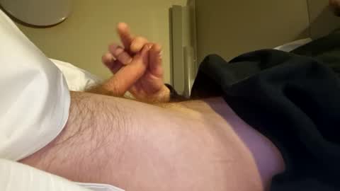 Snapshot of eltonyoo chatting on January 3, 8:32 pm eltonyoo online show from January 3, 8:32 pm