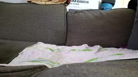 Snapshot of eltonyoo chatting on February 16, 12:21 pm eltonyoo online show from February 16, 12:21 pm