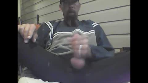 elwooood7 online show from December 15, 12:49 pm