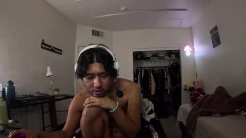 embersboudoir online show from October 27, 4:59 am