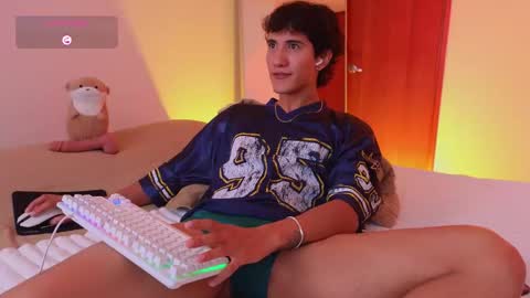 emilio_rivs online show from February 15, 5:21 pm