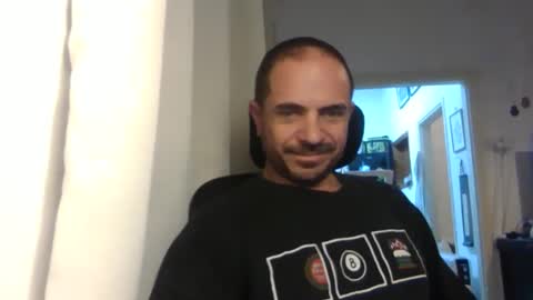 Ariel online show from February 12, 7:45 pm