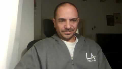 Ariel online show from March 6, 3:46 am