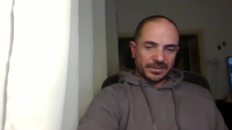 Ariel online show from February 4, 8:28 pm