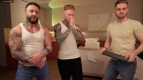 Johnny online show from October 23, 3:37 pm