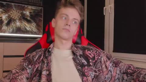 Enker online show from February 6, 4:48 pm