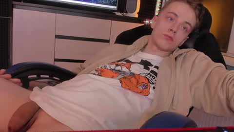 Snapshot of enkeer chatting on January 25, 9:46 pm Enker online show from January 25, 9:46 pm