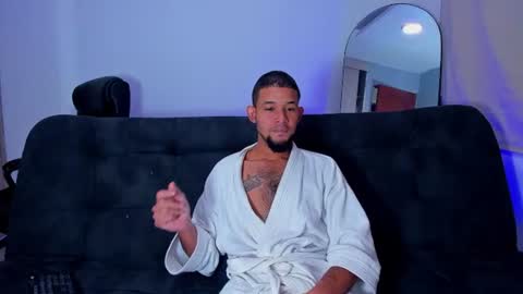 enyel_100 online show from June 11, 2:53 am
