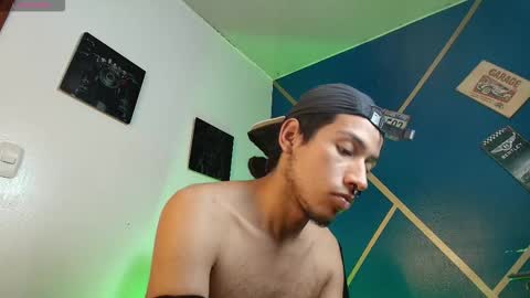 enzo_jagger online show from March 8, 12:30 am