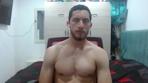 Snapshot of enzo_savage chatting on September 10, 7:01 pm enzo_savage online show from September 10, 7:01 pm