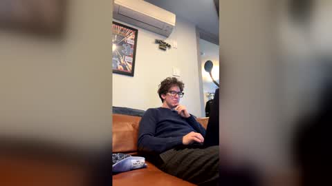 enzyme_ online show from January 12, 3:27 pm