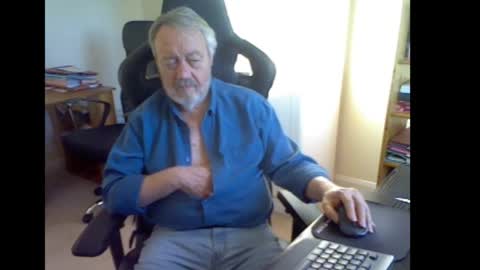 erasmus_d online show from March 21, 5:28 pm