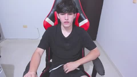 eren_tatakae online show from December 14, 7:43 pm