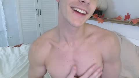Snapshot of eric_crush chatting on October 10, 4:39 am Eric Crush online show from October 10, 4:39 am
