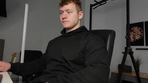    online show from November 11, 11:15 am