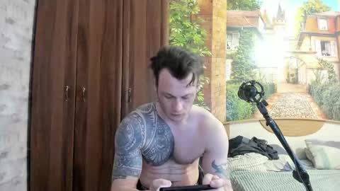 Eric online show from October 25, 8:49 am