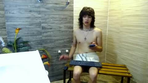 erick_ferrer online show from April 24, 11:18 pm