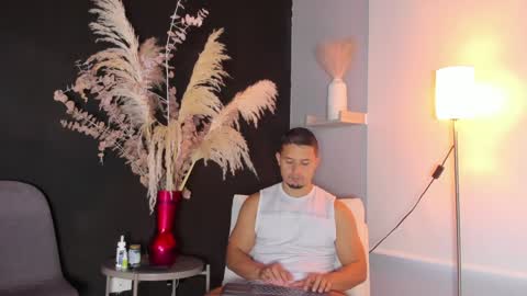 Erick online show from December 5, 12:22 pm