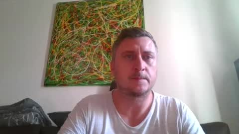 Snapshot of erik_69_69 chatting on December 5, 10:33 am erik_69_69 online show from December 5, 10:33 am
