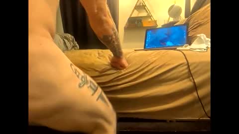 Hmmmhmmmm online show from June 9, 3:08 am