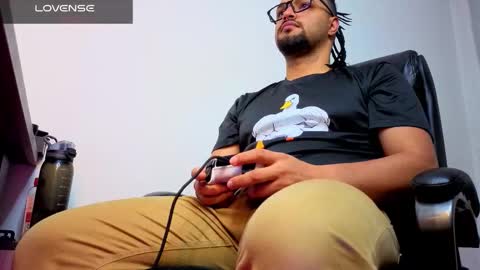 ernesto rodriguez 82 online show from March 28, 8:36 am