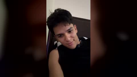 eron_crown online show from April 2, 2:09 am