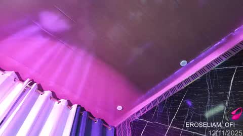 EROS ELIAM online show from November 12, 9:52 pm