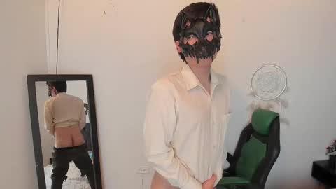 Snapshot of eross_guyy chatting on October 4, 4:28 am Camilo online show from October 4, 4:28 am